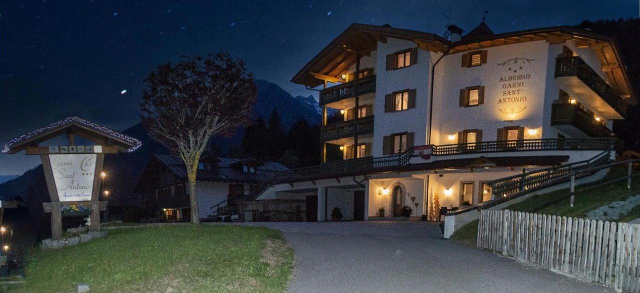 Hotel Garni Sant'Antonio Con Spa 마돈나 디 캄필리오 외부 사진