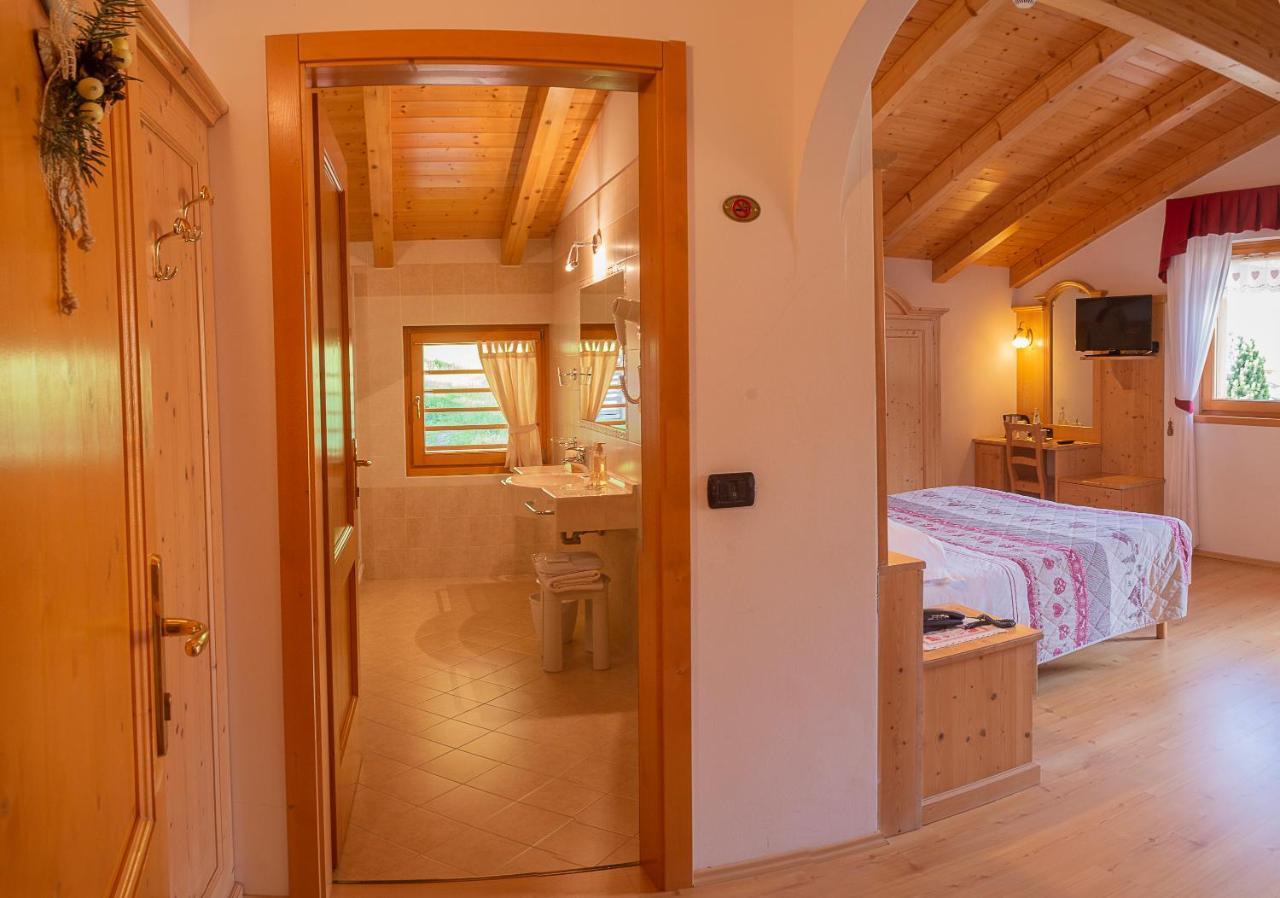 Hotel Garni Sant'Antonio Con Spa 마돈나 디 캄필리오 외부 사진
