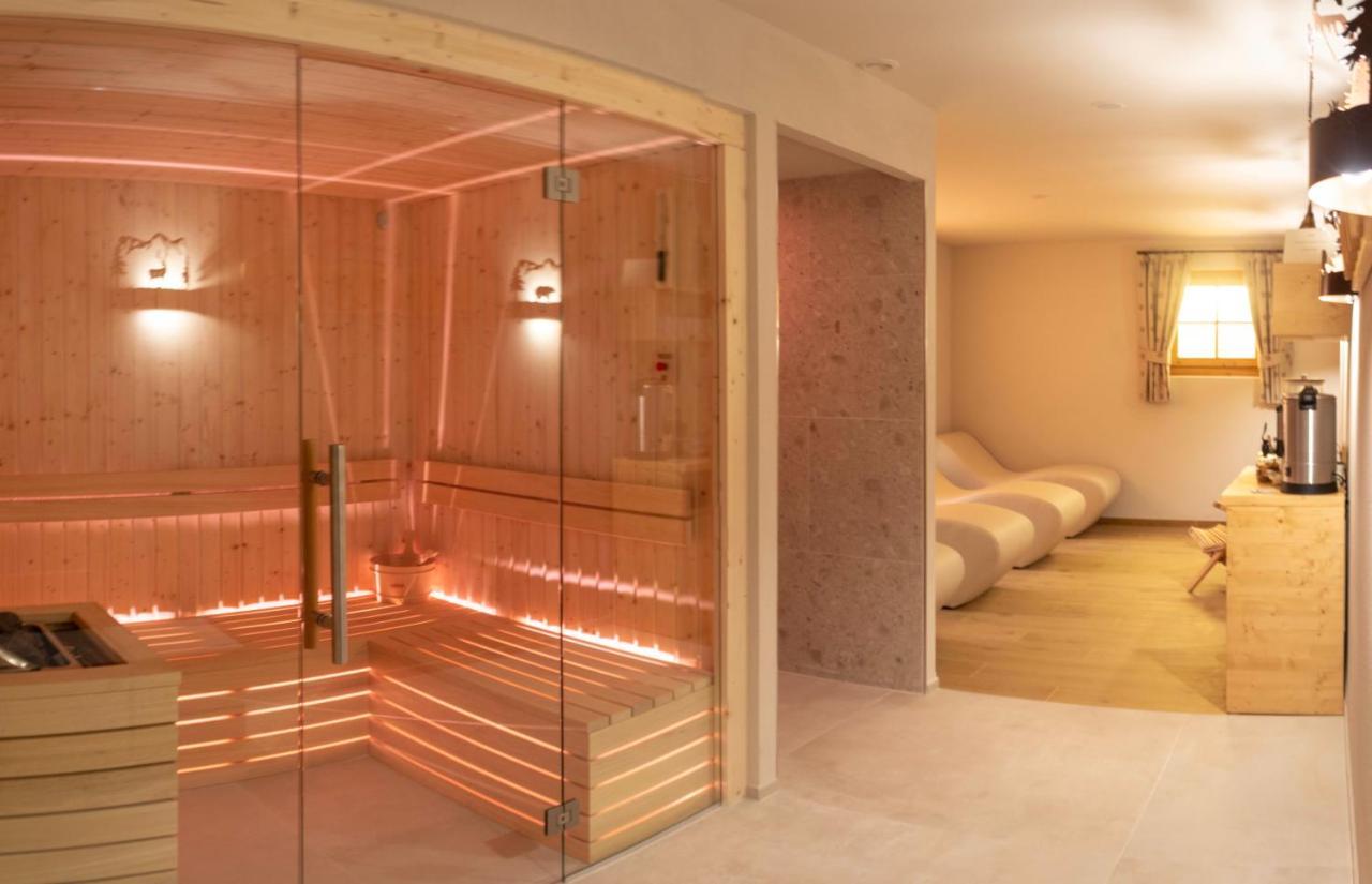 Hotel Garni Sant'Antonio Con Spa 마돈나 디 캄필리오 외부 사진