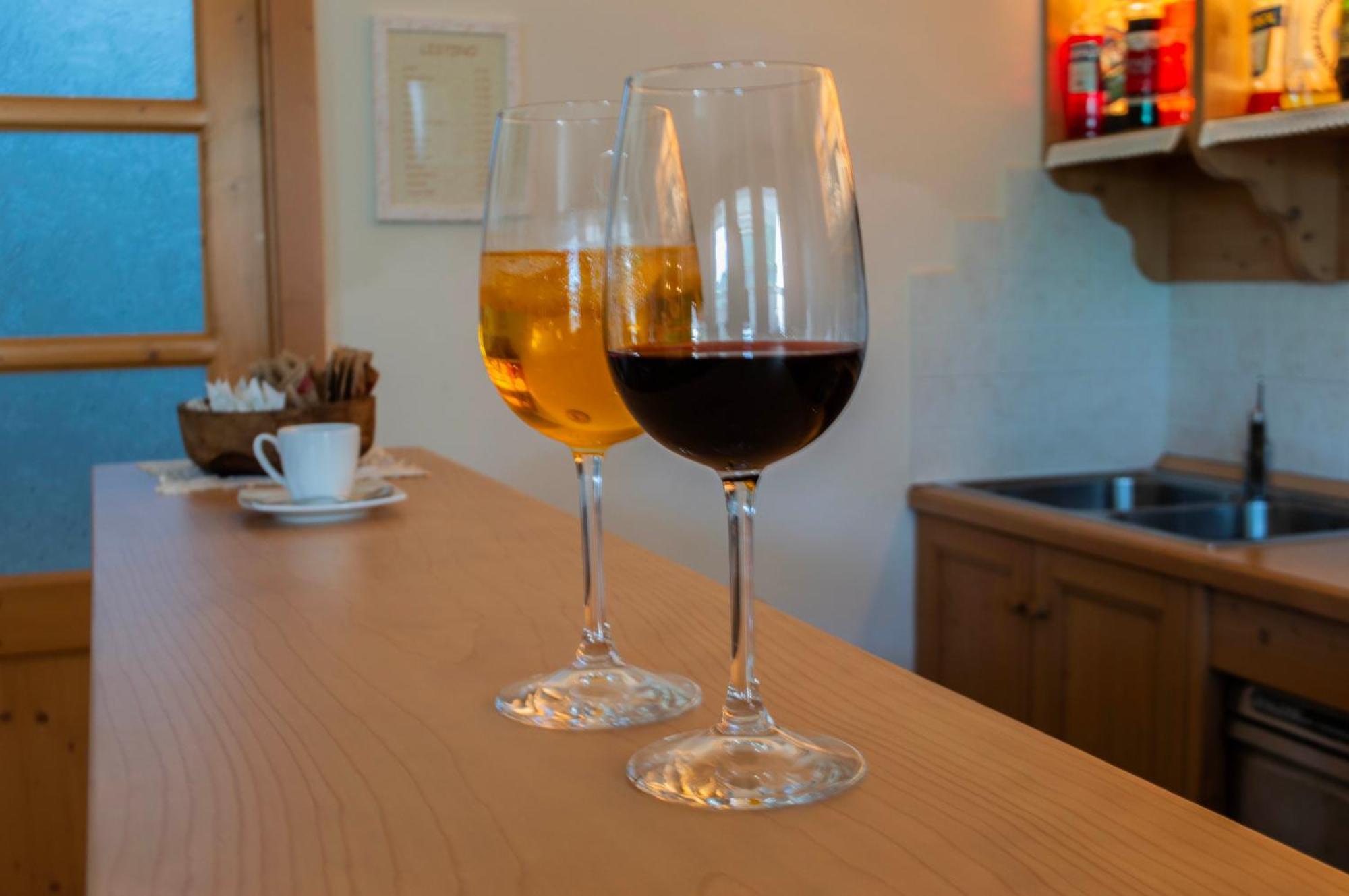 Hotel Garni Sant'Antonio Con Spa 마돈나 디 캄필리오 외부 사진