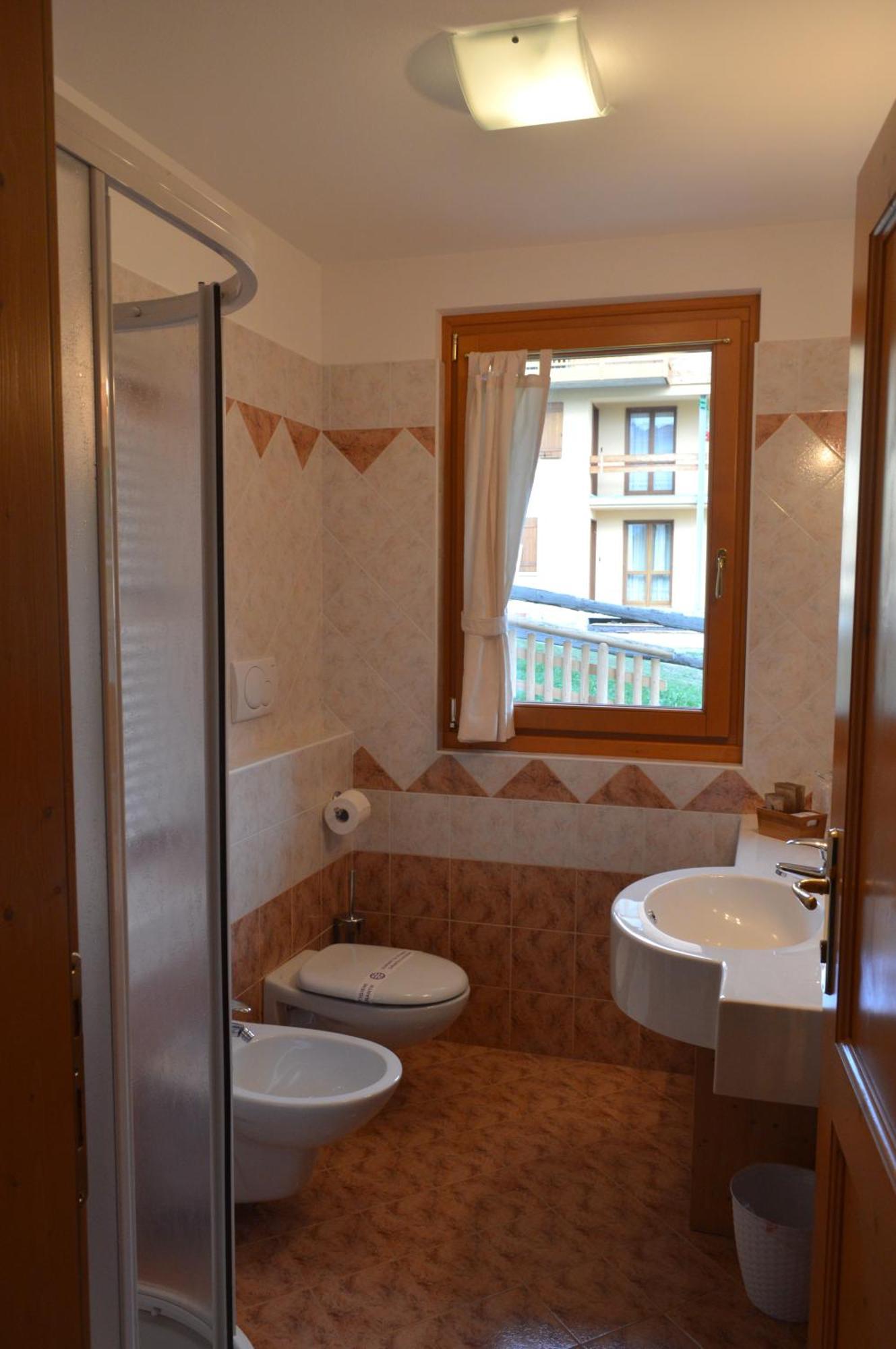 Hotel Garni Sant'Antonio Con Spa 마돈나 디 캄필리오 객실 사진