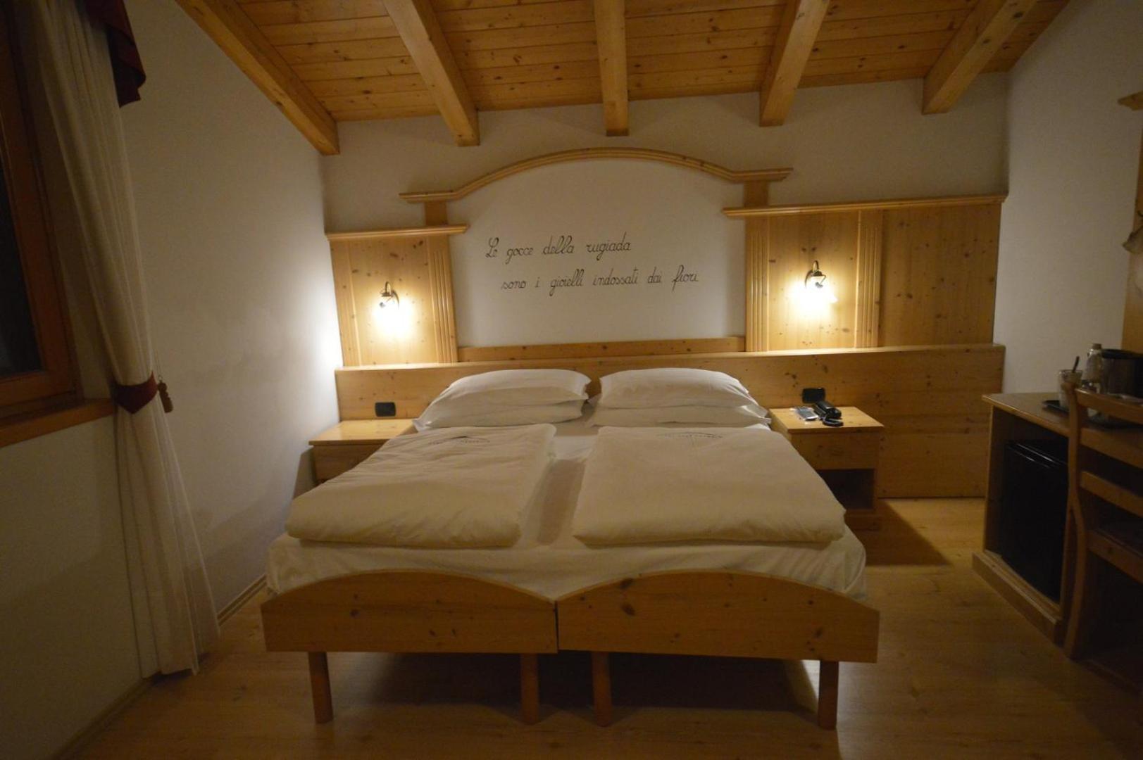 Hotel Garni Sant'Antonio Con Spa 마돈나 디 캄필리오 외부 사진