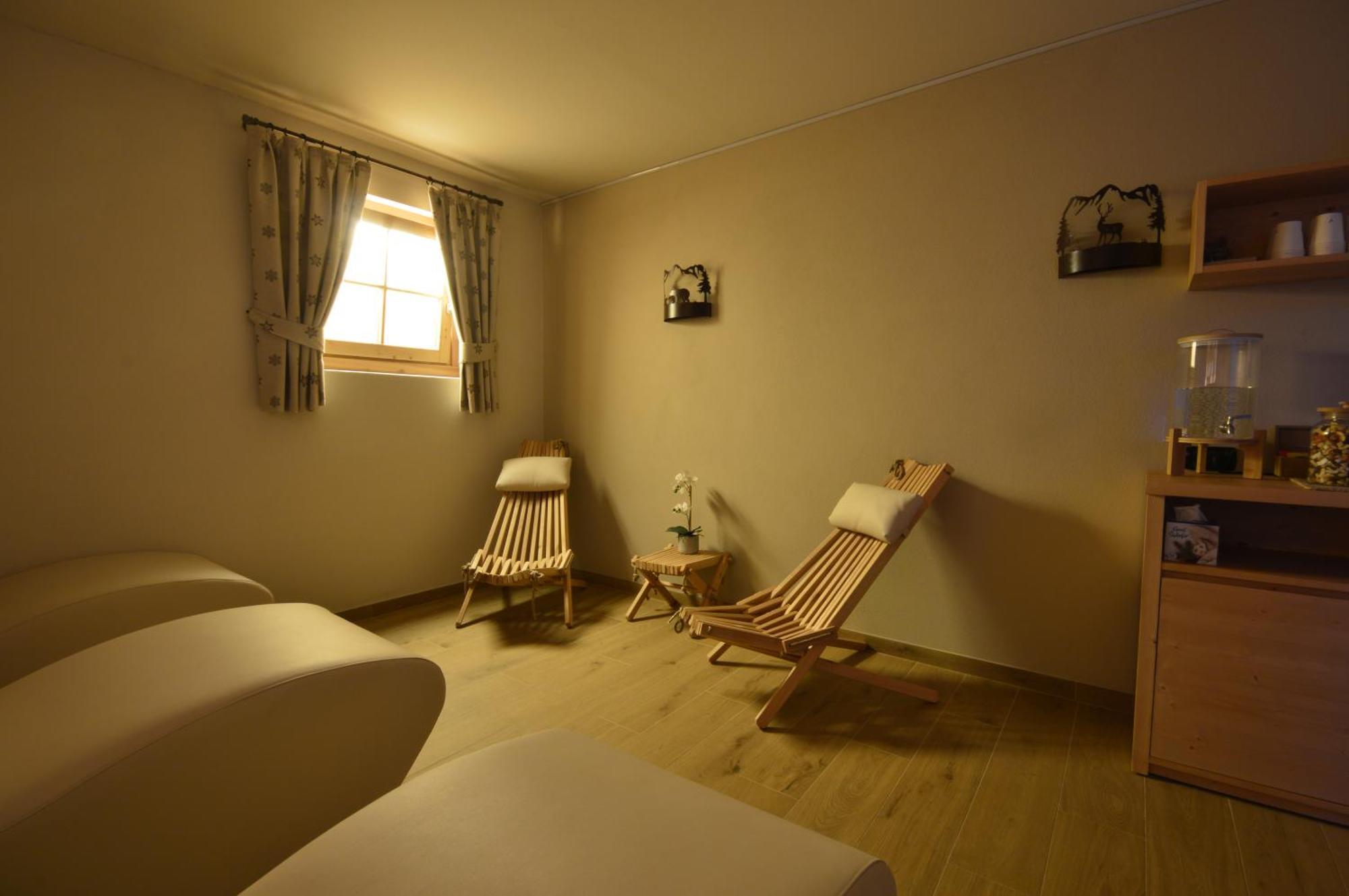 Hotel Garni Sant'Antonio Con Spa 마돈나 디 캄필리오 외부 사진