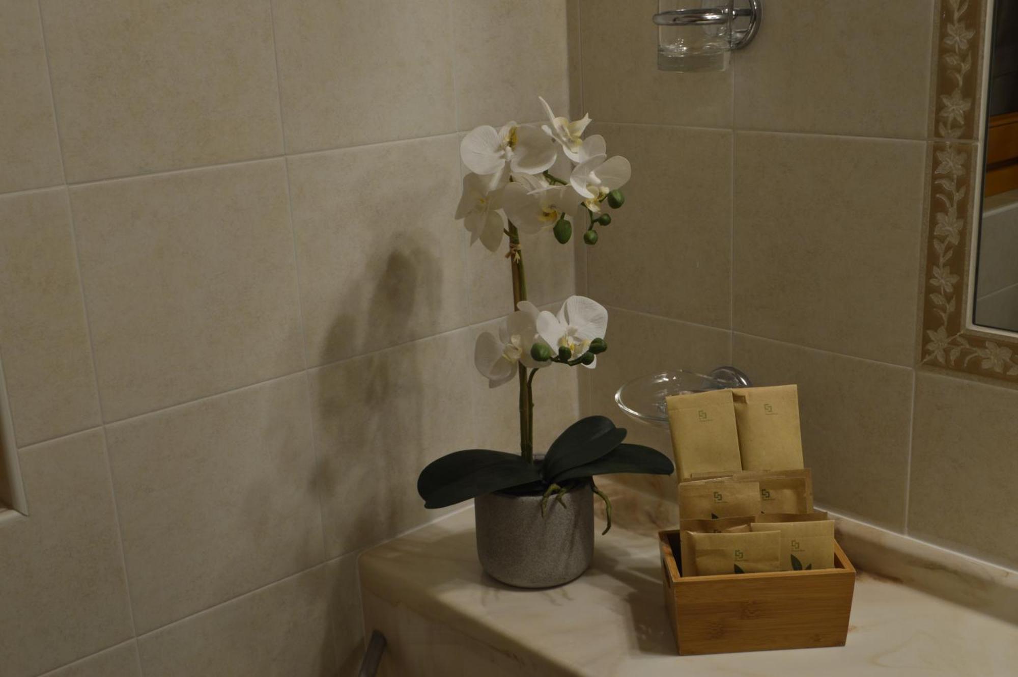 Hotel Garni Sant'Antonio Con Spa 마돈나 디 캄필리오 외부 사진